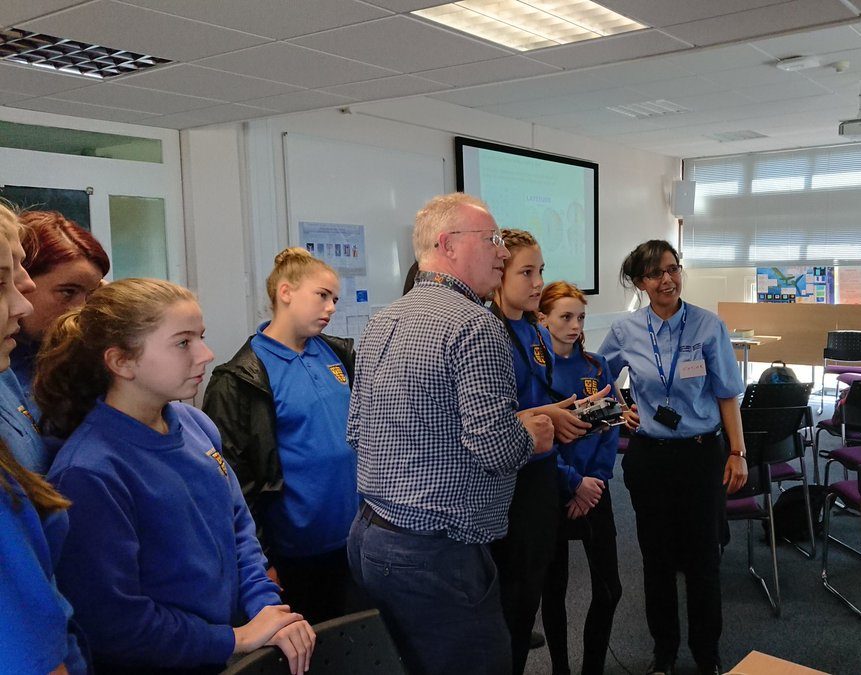 Techniquest Glyndwr Cronfa Addysg ar gyfer Dinbych a’r Cyffiniau