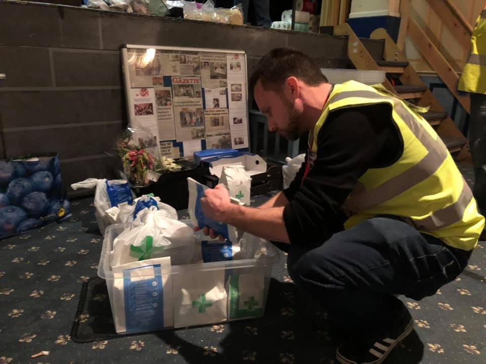 Made in Tredegar Dod ynghyd i helpu cymunedau lleol