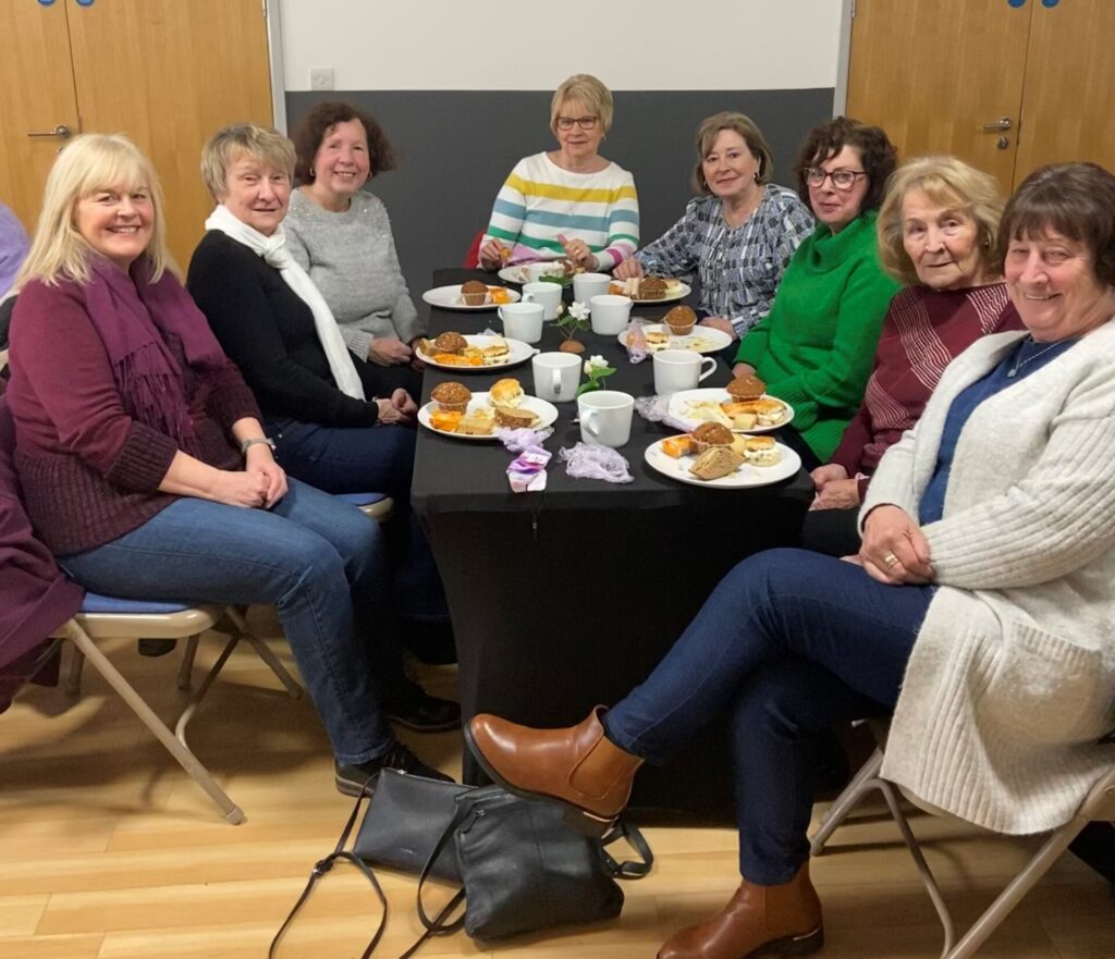 bryn-scaled-e1645609423537-1024×881 Lleihau unigrwydd yn y gymuned
