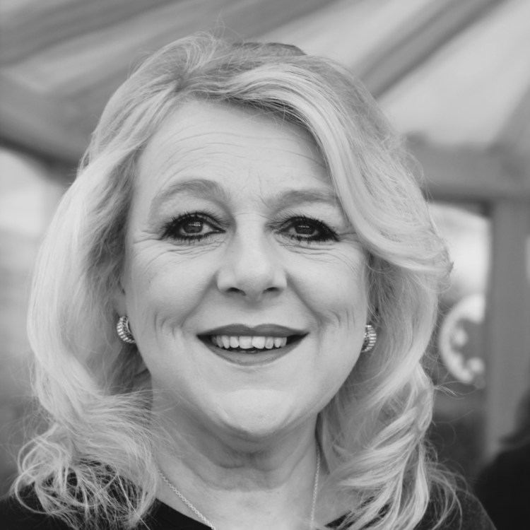 Cronfa Annette Bryn Parri