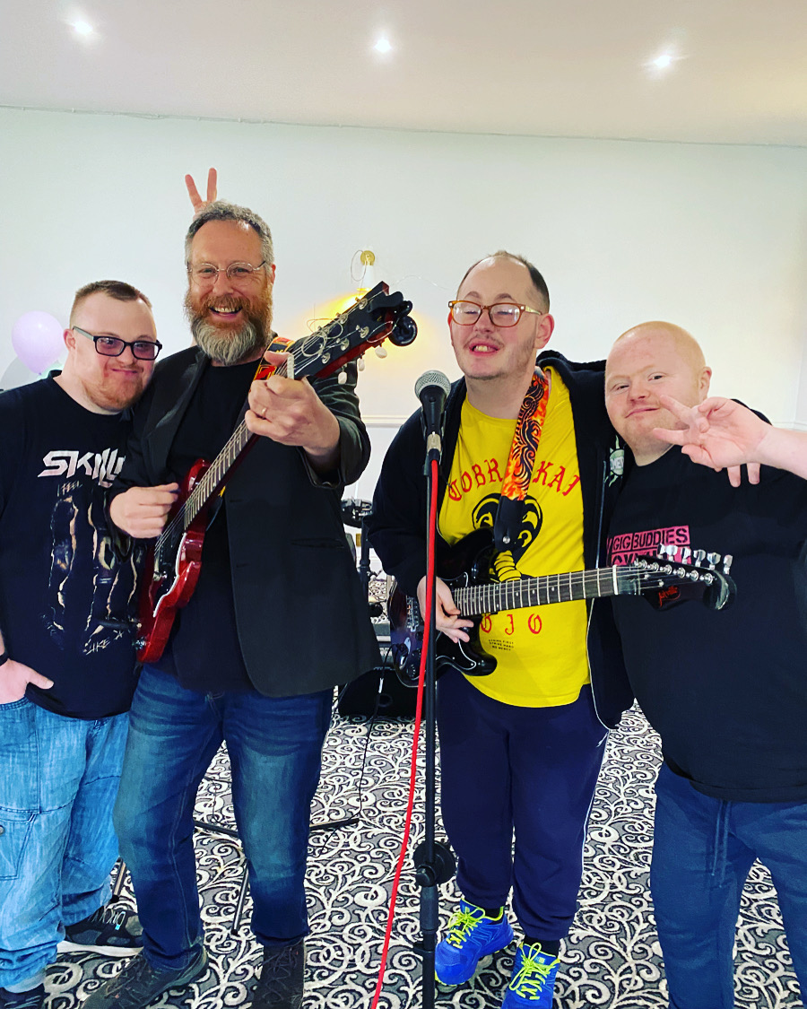 Dod o hyd i’ch llais yn Sir y Fflint